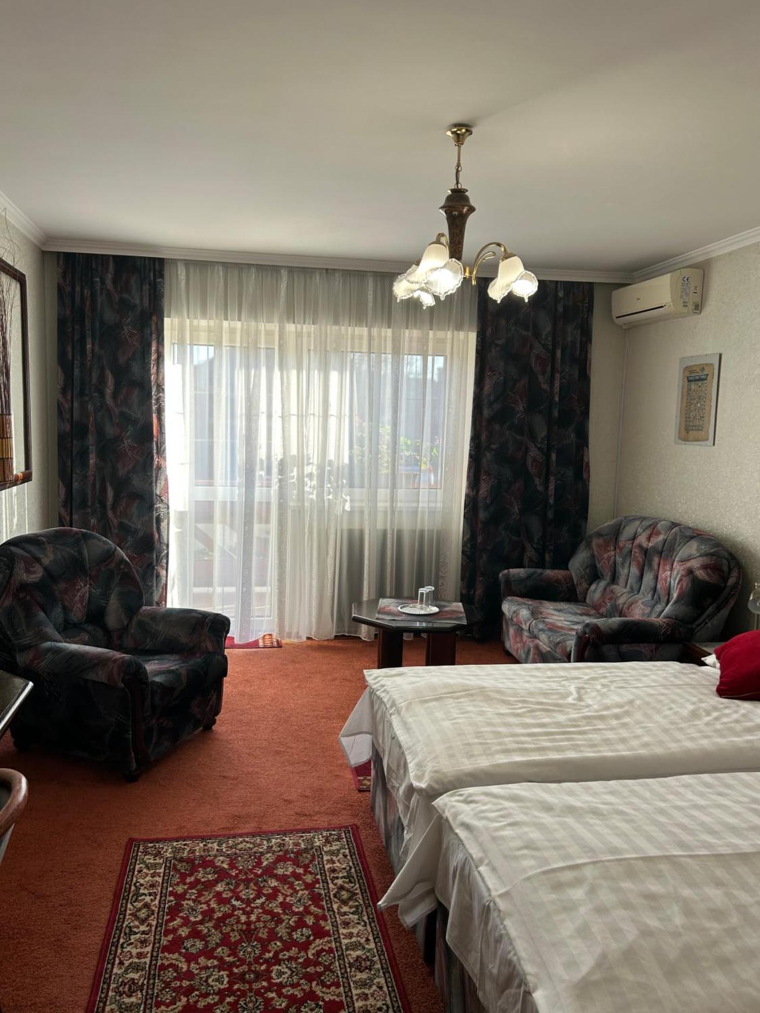 Angela Panzio Bed & Breakfast Berettyoujfalu Exterior photo