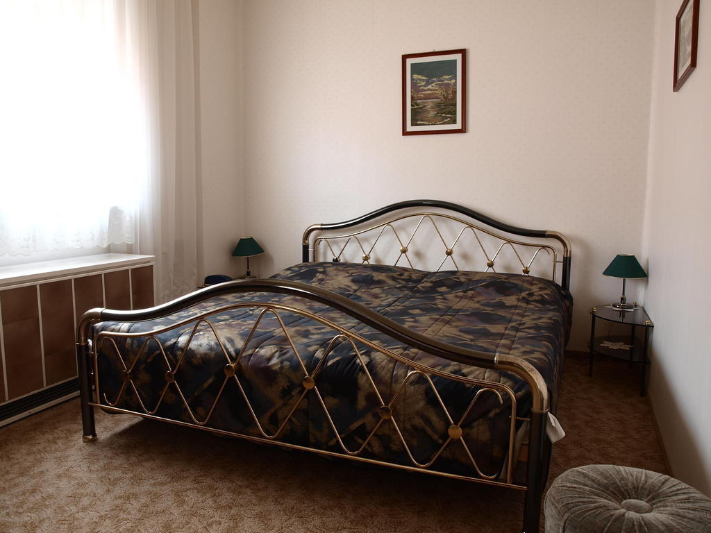 Angela Panzio Bed & Breakfast Berettyoujfalu Room photo