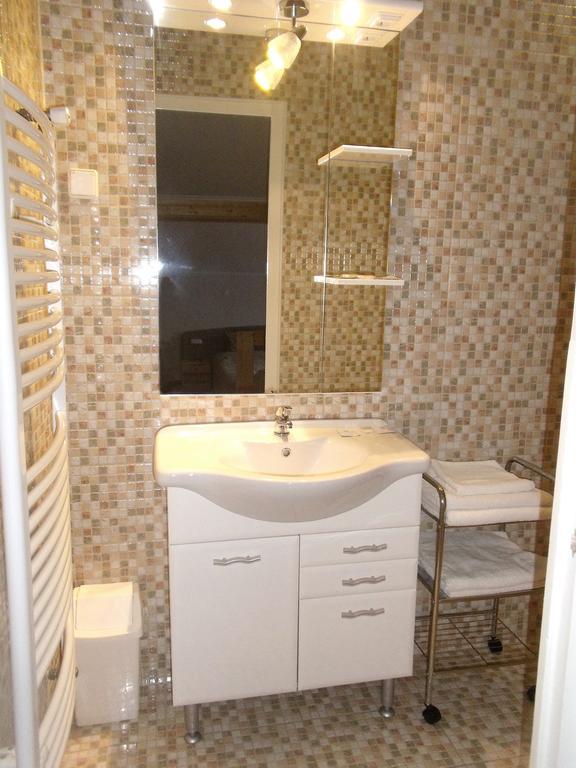 Angela Panzio Bed & Breakfast Berettyoujfalu Room photo
